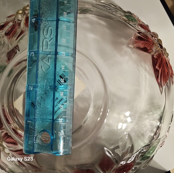 Mikasa Christmas Poinsettia Glass Bowl - Picture 3 of 5